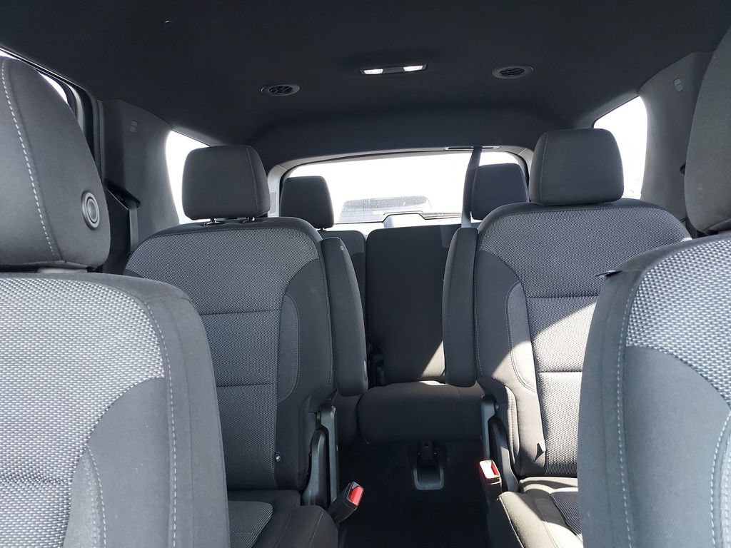 Used 2023 Chevrolet Traverse LT FWD image 13