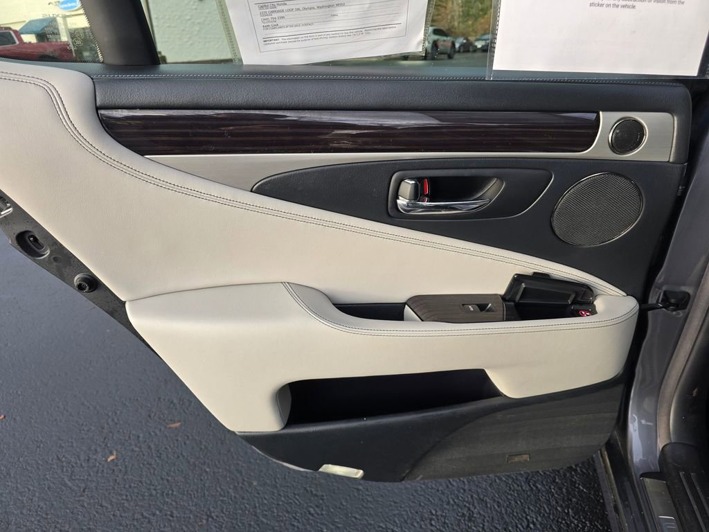 Used 2014 Lexus LS 460 image 8