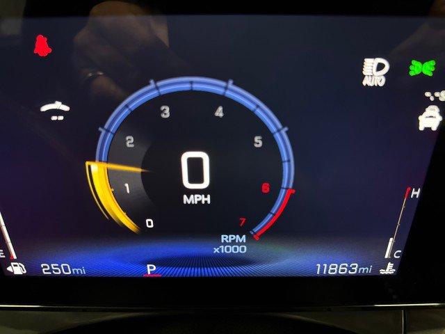 Used 2025 Chevrolet Trax ACTIV w/ Driver Confidence Package image 19