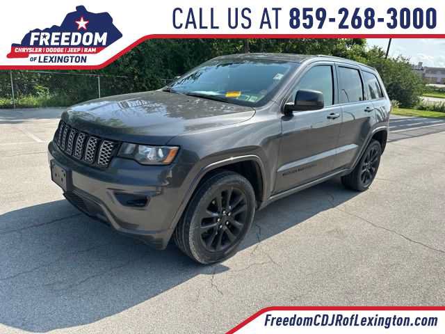 Certified 2020 Jeep Grand Cherokee Altitude AWD/4WD image 1