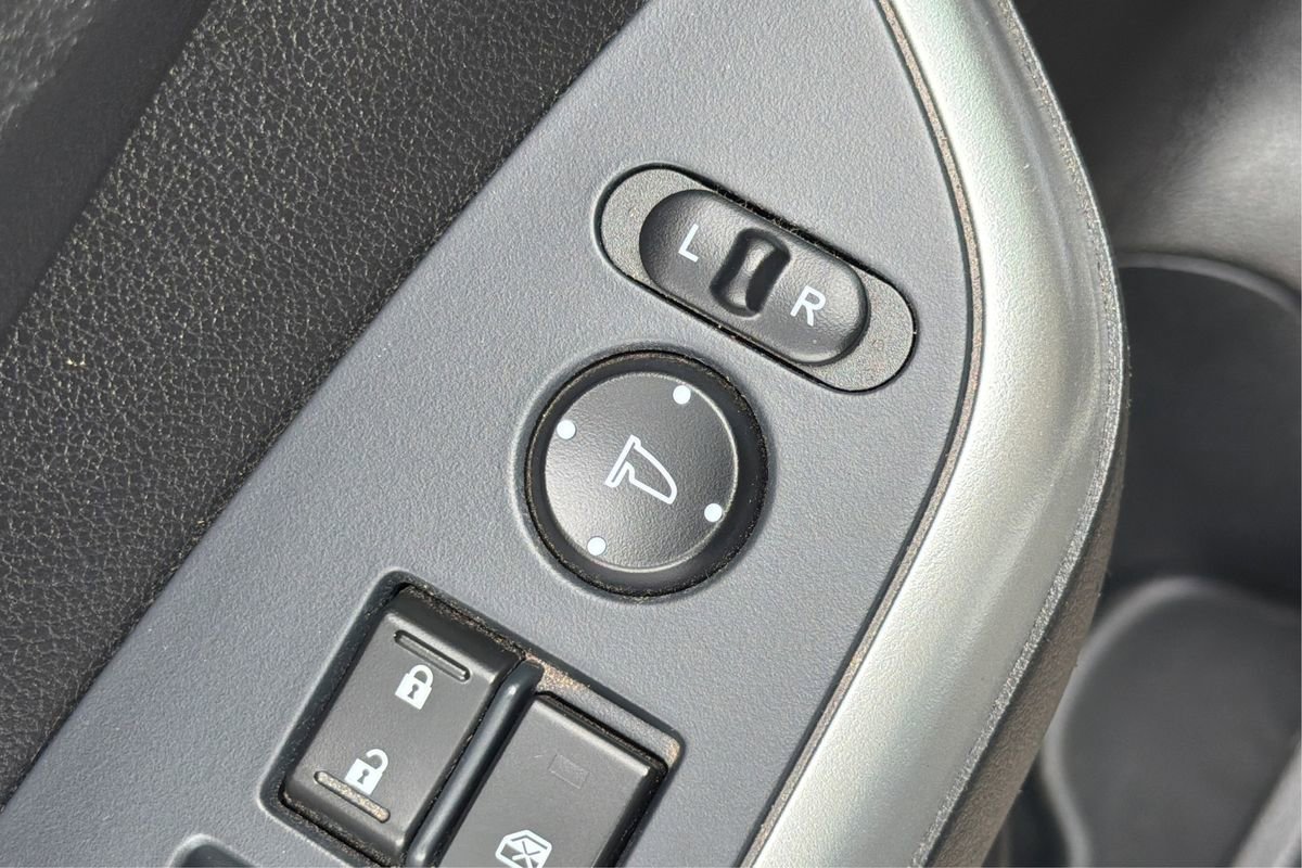 Used 2015 Honda CR-V Touring image 40