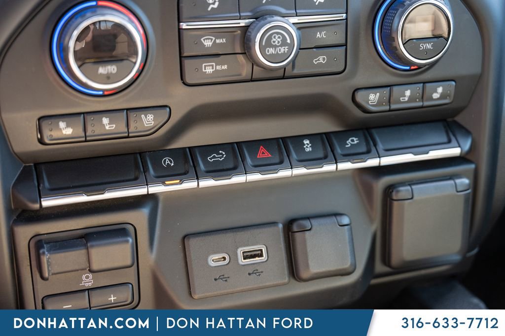 Used 2019 Chevrolet Silverado 1500 LTZ w/ LTZ Convenience Package image 11