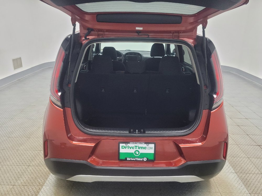 Used 2023 Kia Soul LX w/ Option Group 015 FWD image 29