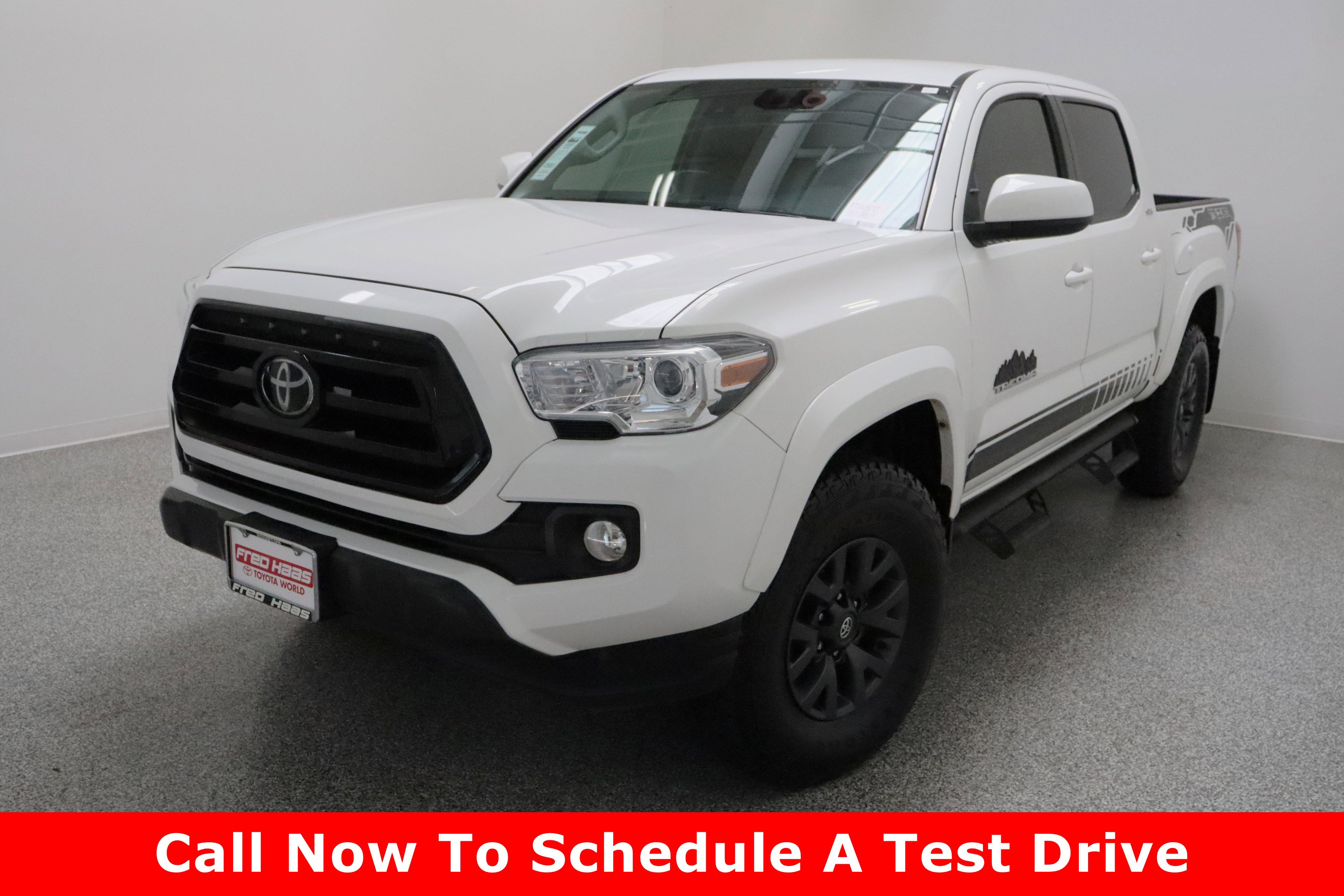 Used 2023 Toyota Tacoma SR5 image 2