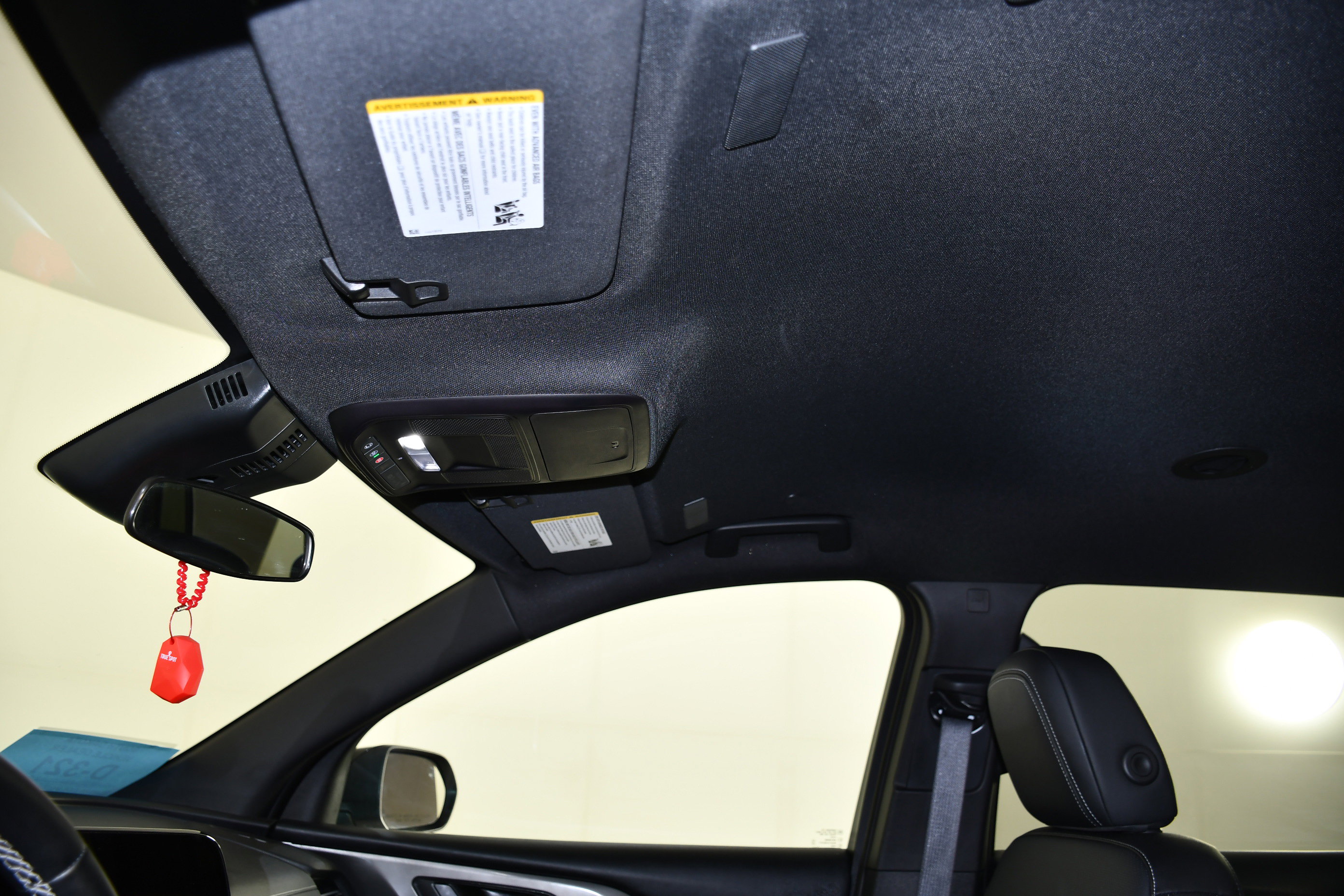 Used 2026 Chevrolet Traverse LT image 38