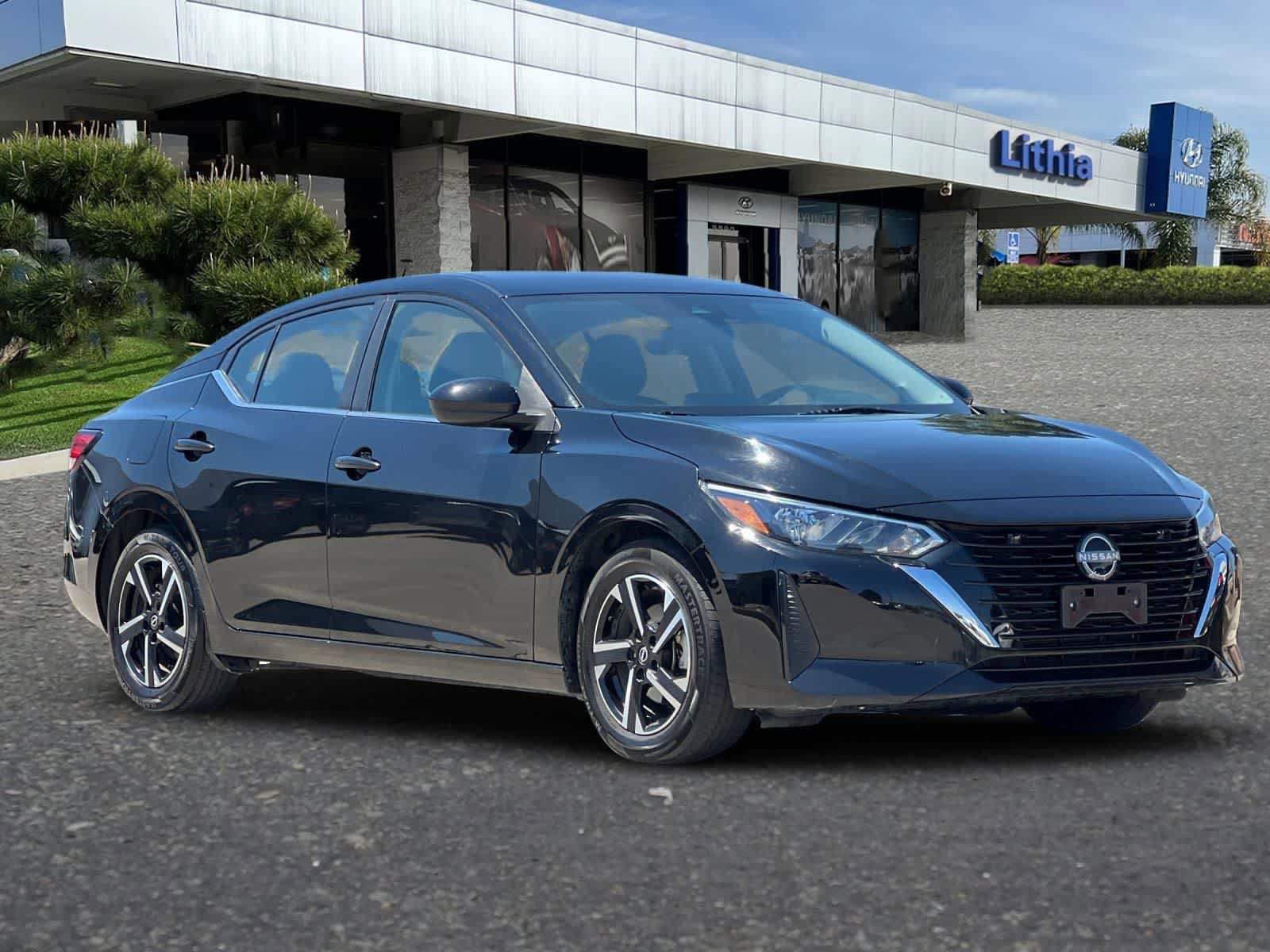 Used 2024 Nissan Sentra SV FWD image 10