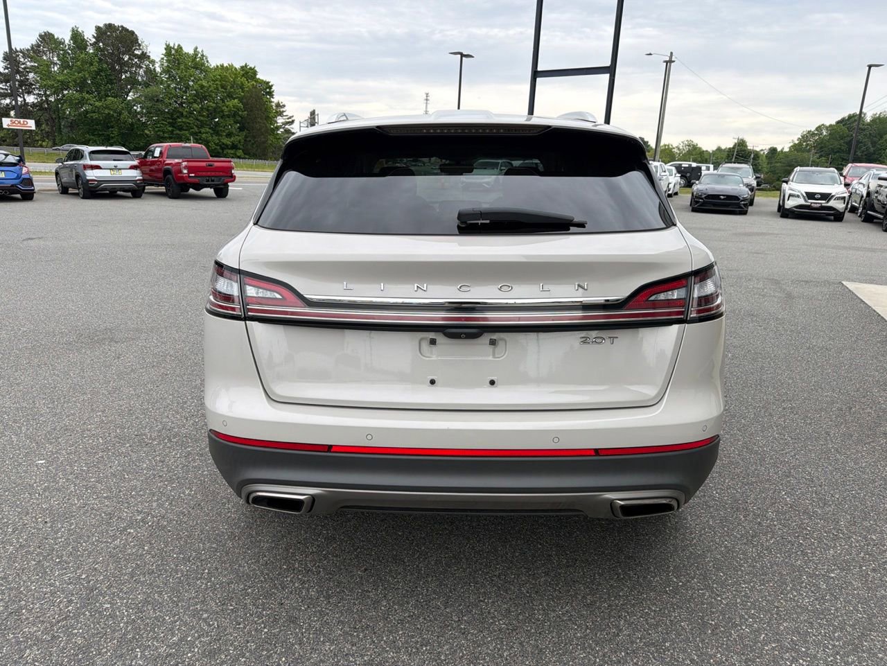 Used 2019 Lincoln Nautilus Reserve FWD image 7