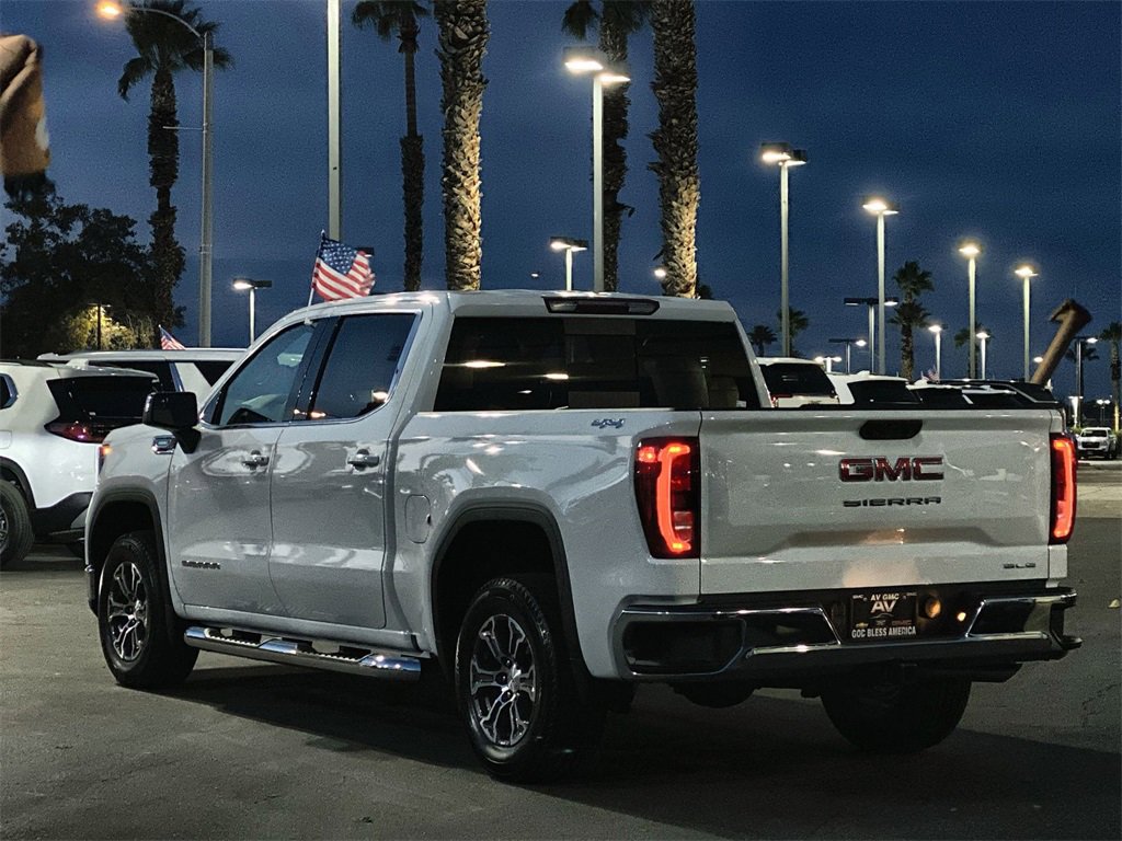 New 2026 GMC Sierra 1500 SLE image 15