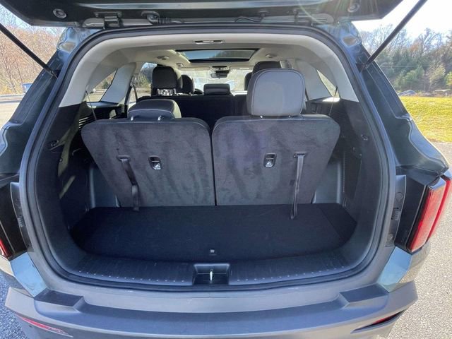 Used 2022 Kia Sorento S w/ Panoramic Sunroof Package image 10
