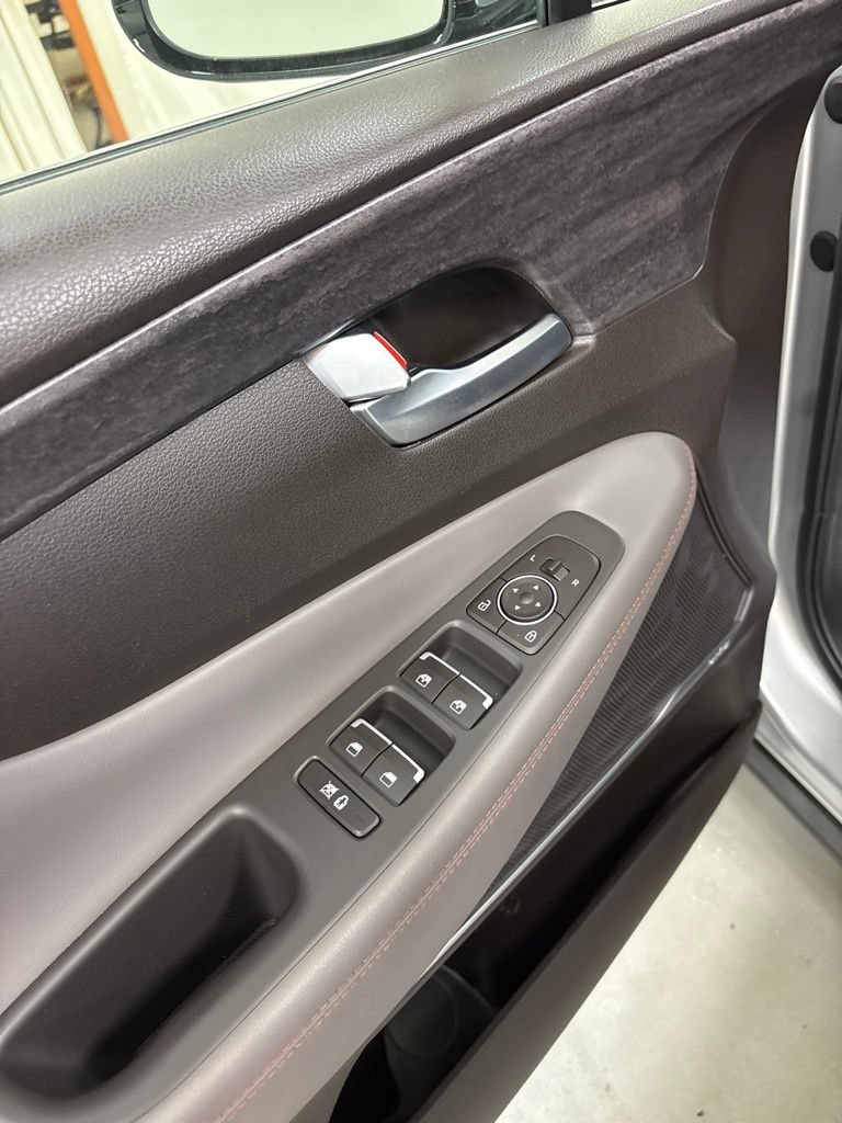 Used 2020 Hyundai Santa Fe SEL AWD/4WD image 17