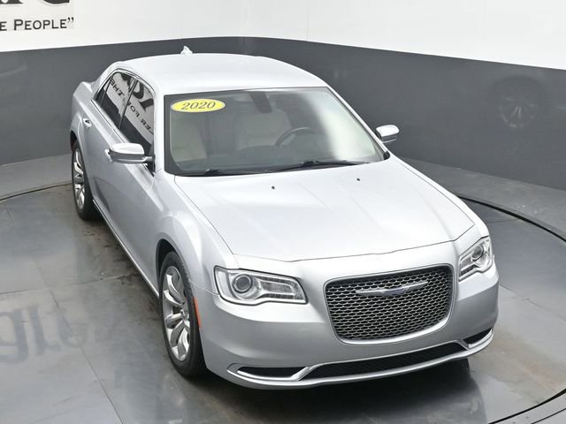 Used 2020 Chrysler 300 Touring L w/ Quick Order Package 2EF image 45
