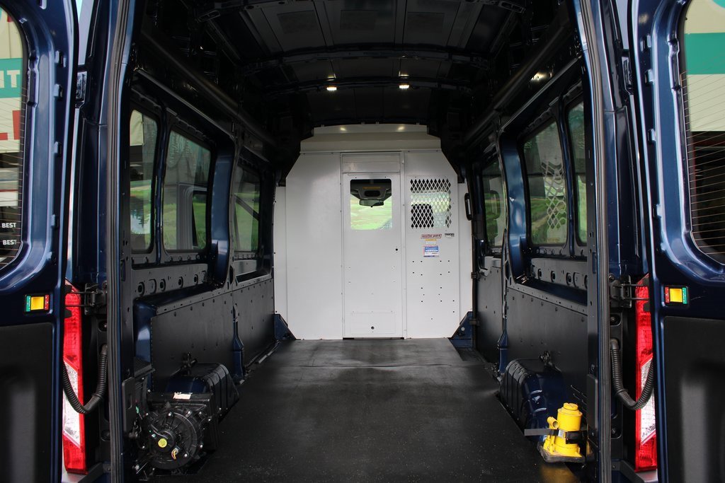 Used 2018 Ford Transit 250 148 High Roof image 9