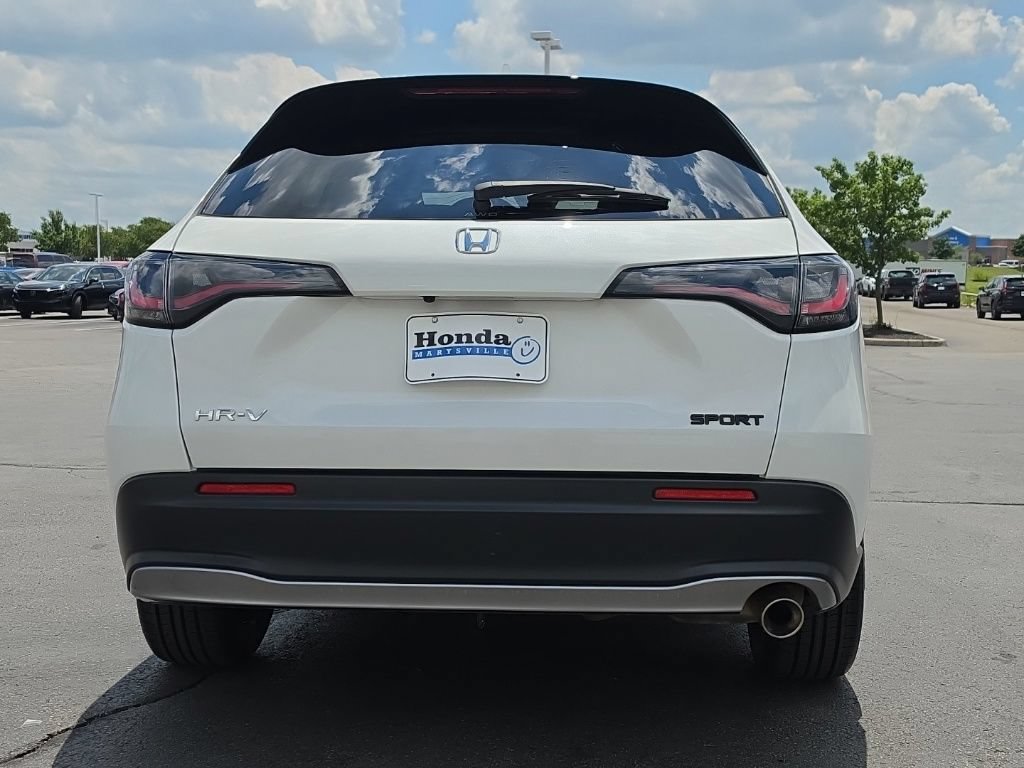 Used 2025 Honda HR-V Sport image 6