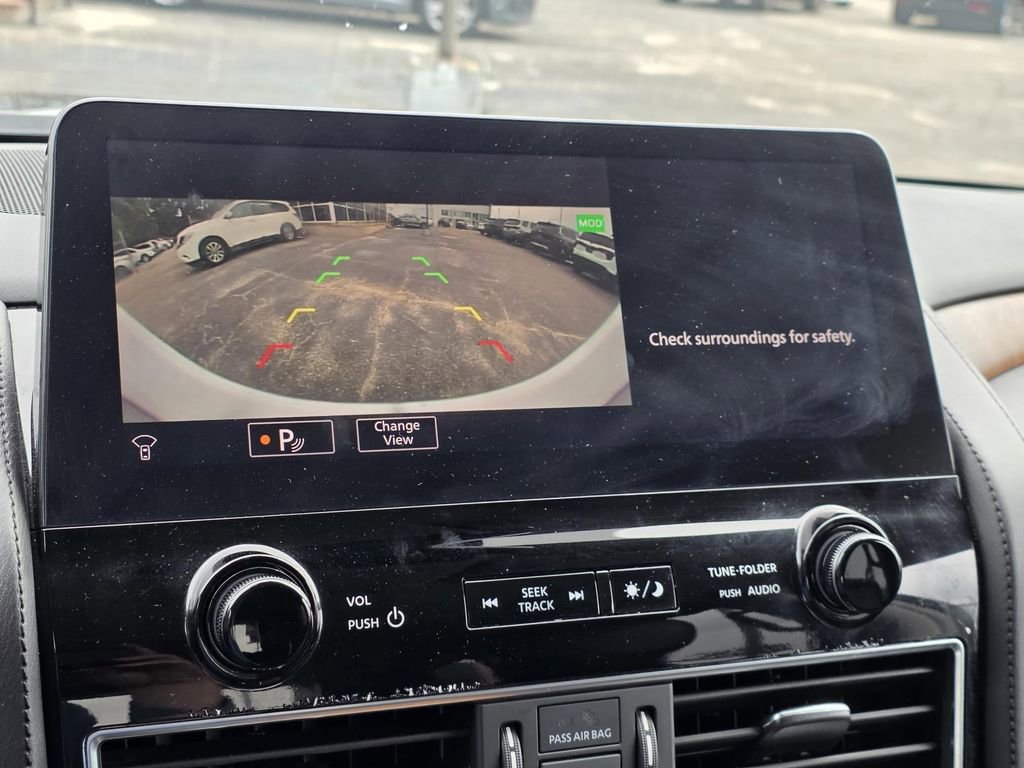 Used 2024 Nissan Armada SL w/ Captain's Chairs Package image 21