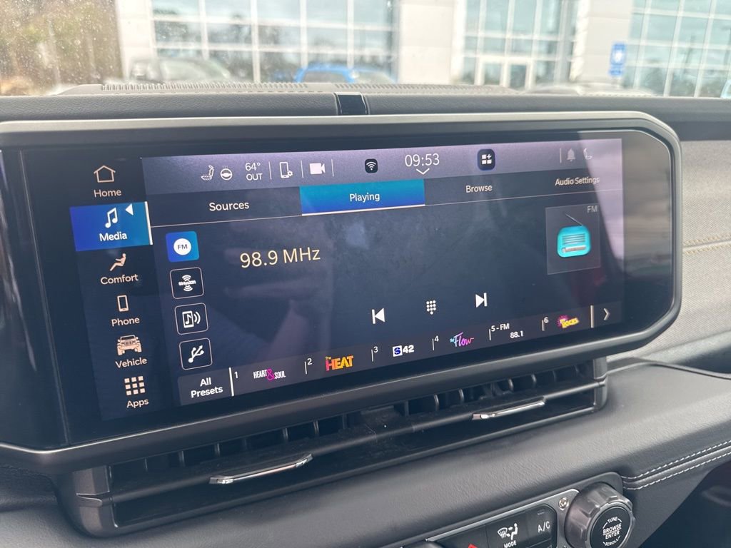 Used 2025 Jeep Wrangler Sahara 4xe image 14