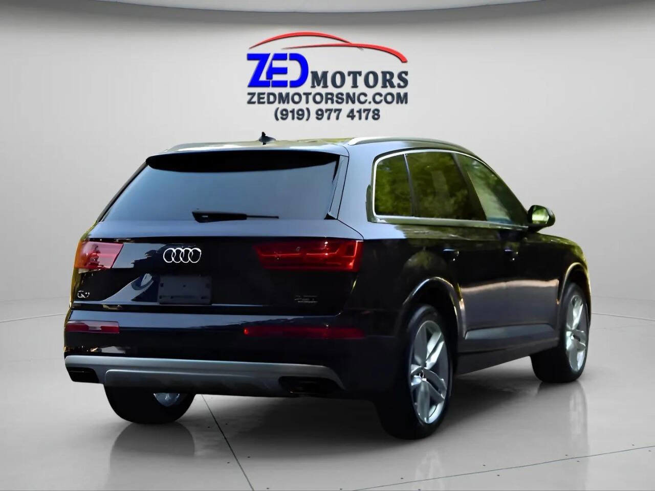 Used 2017 Audi Q7 3.0T Prestige image 5