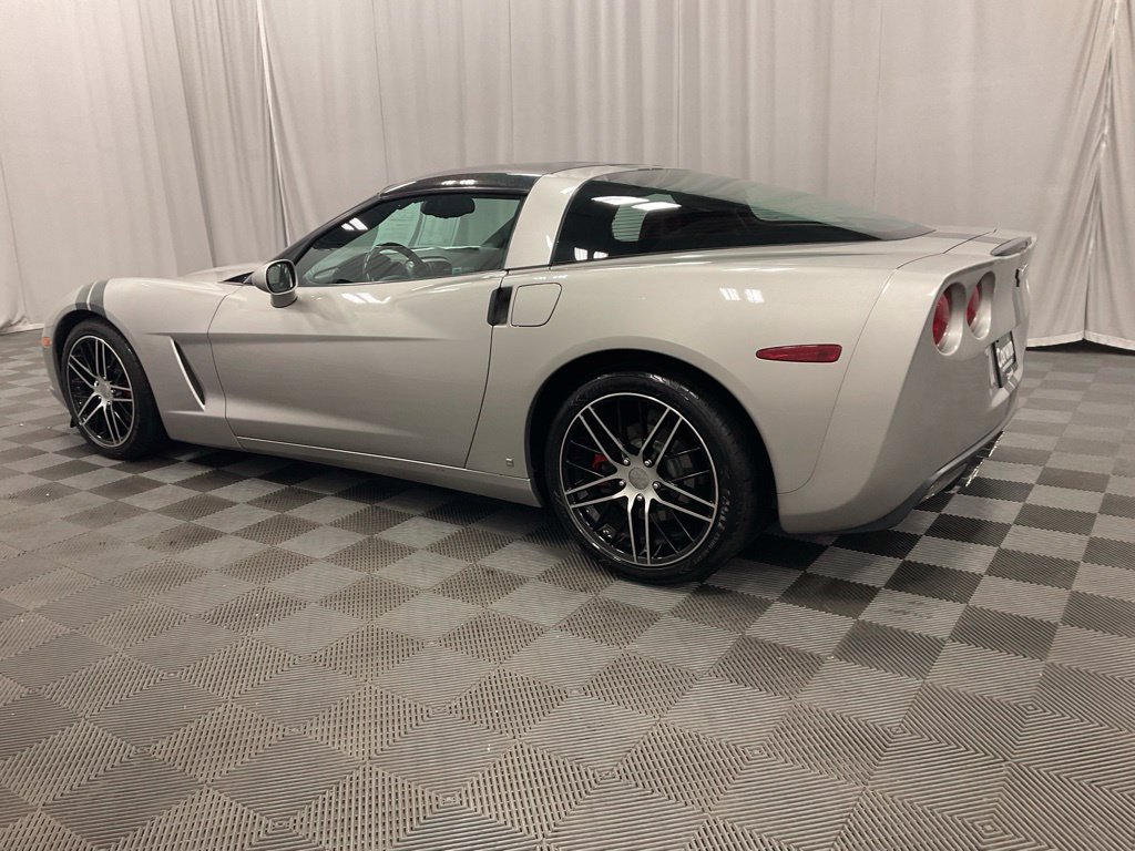 Used 2006 Chevrolet Corvette Coupe RWD image 9