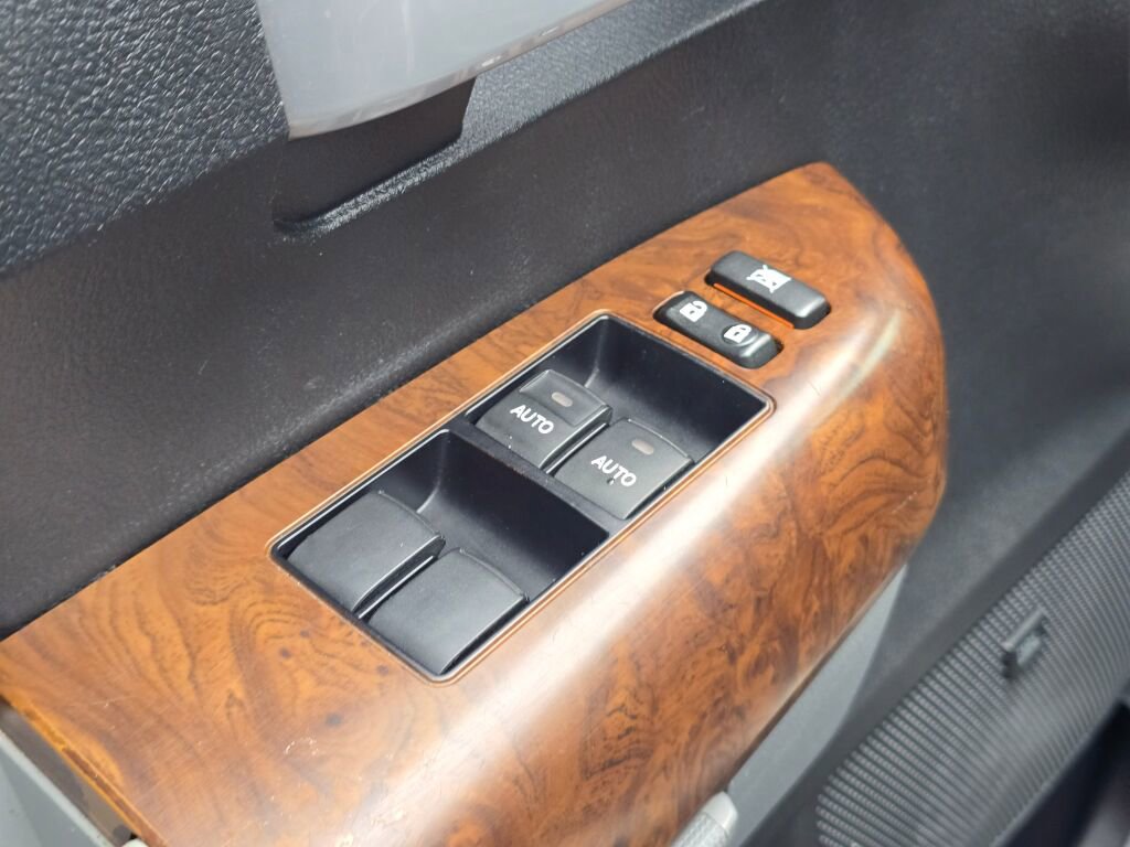 Used 2013 Toyota Tundra Platinum image 20