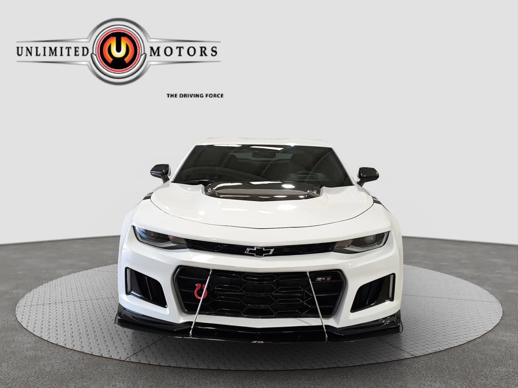 Used 2017 Chevrolet Camaro ZL1 RWD image 15
