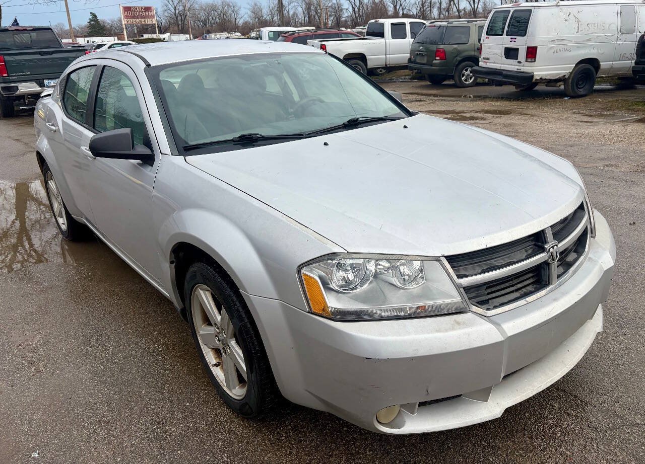 Used 2008 Dodge Avenger SXT w/ Sport Appearance Group FWD image 2