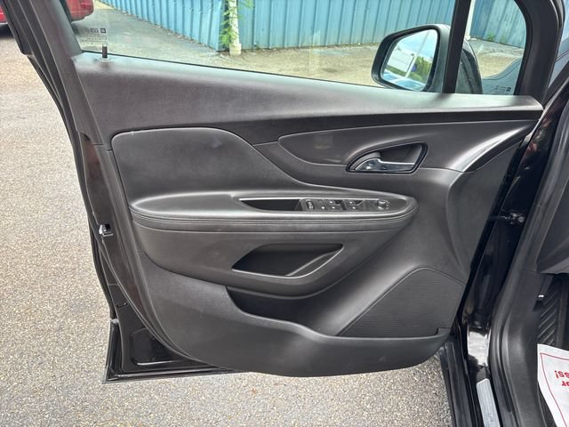 Used 2021 Buick Encore Preferred w/ Safety Package II AWD/4WD image 7