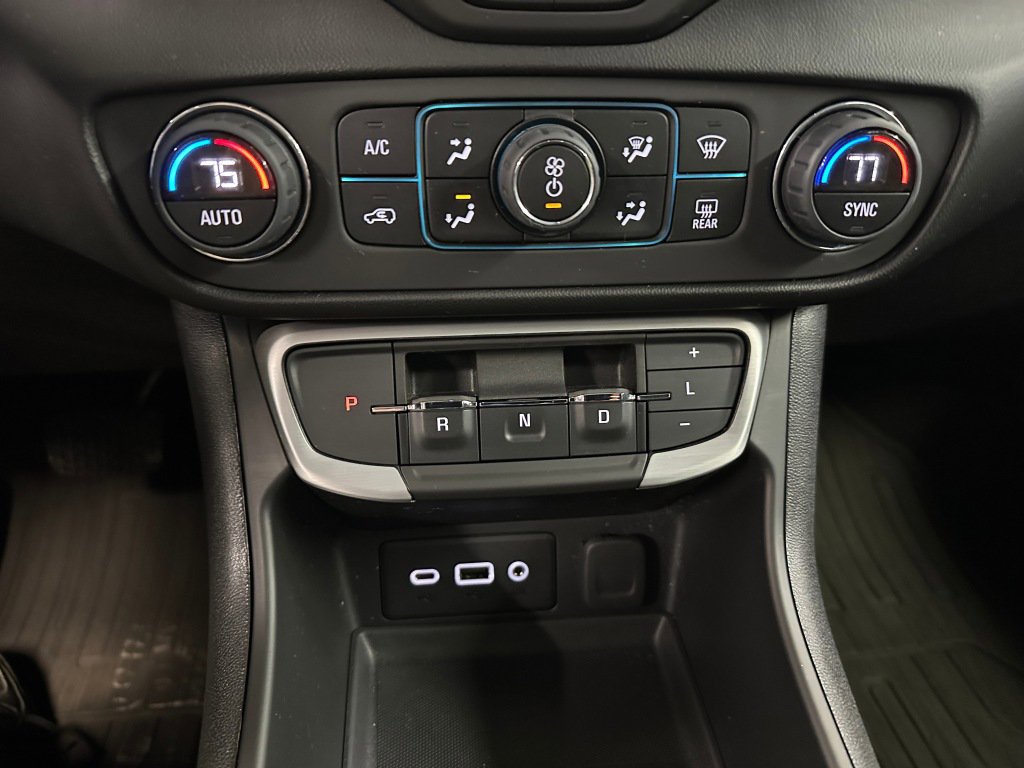 Certified 2022 GMC Terrain SLE w/ Driver Convenience Package image 15