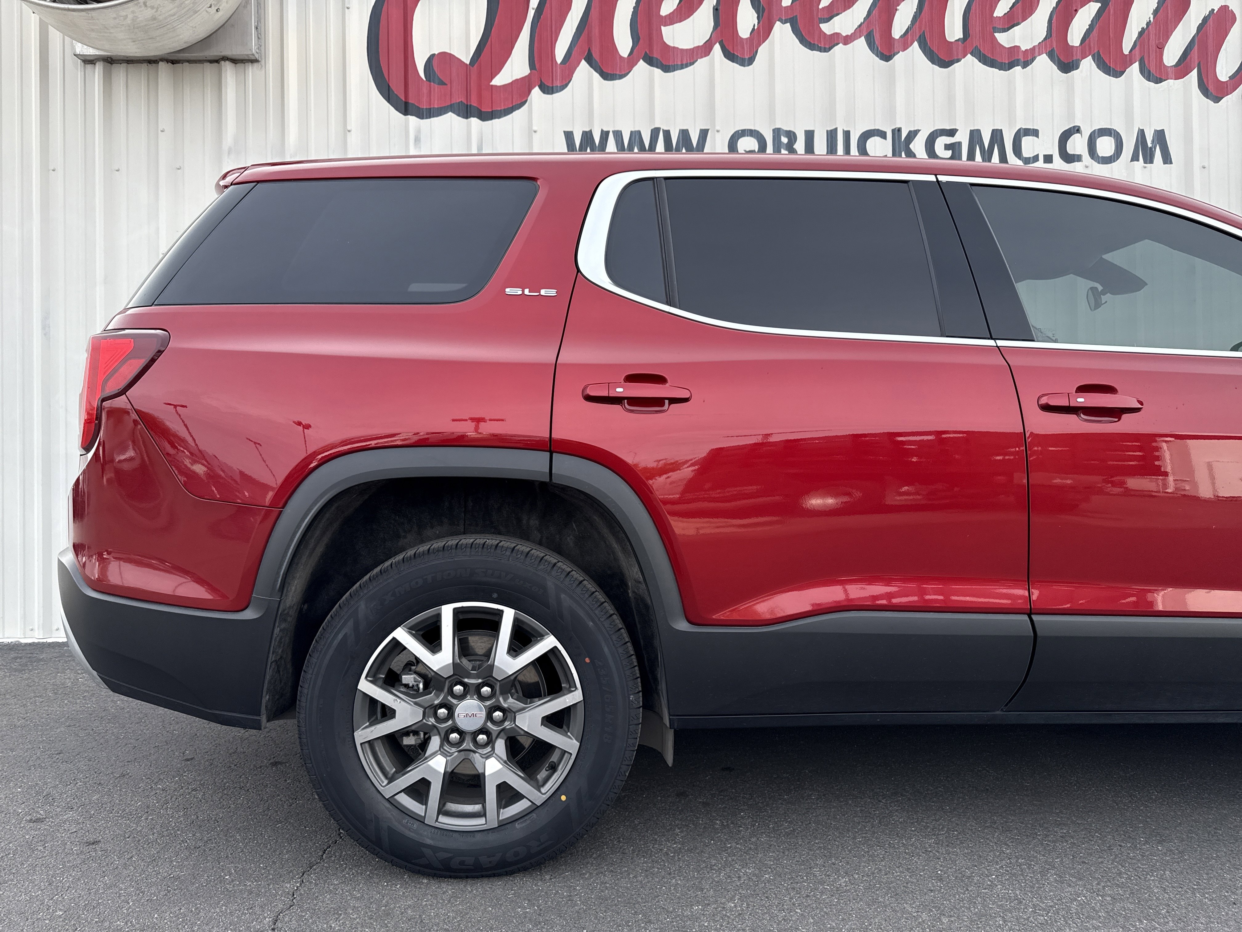 Used 2023 GMC Acadia SLE image 20