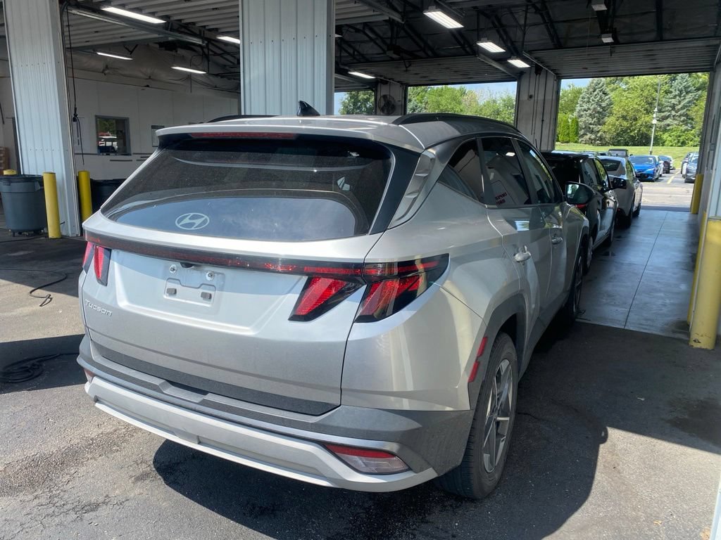 Used 2025 Hyundai Tucson SEL AWD/4WD image 4