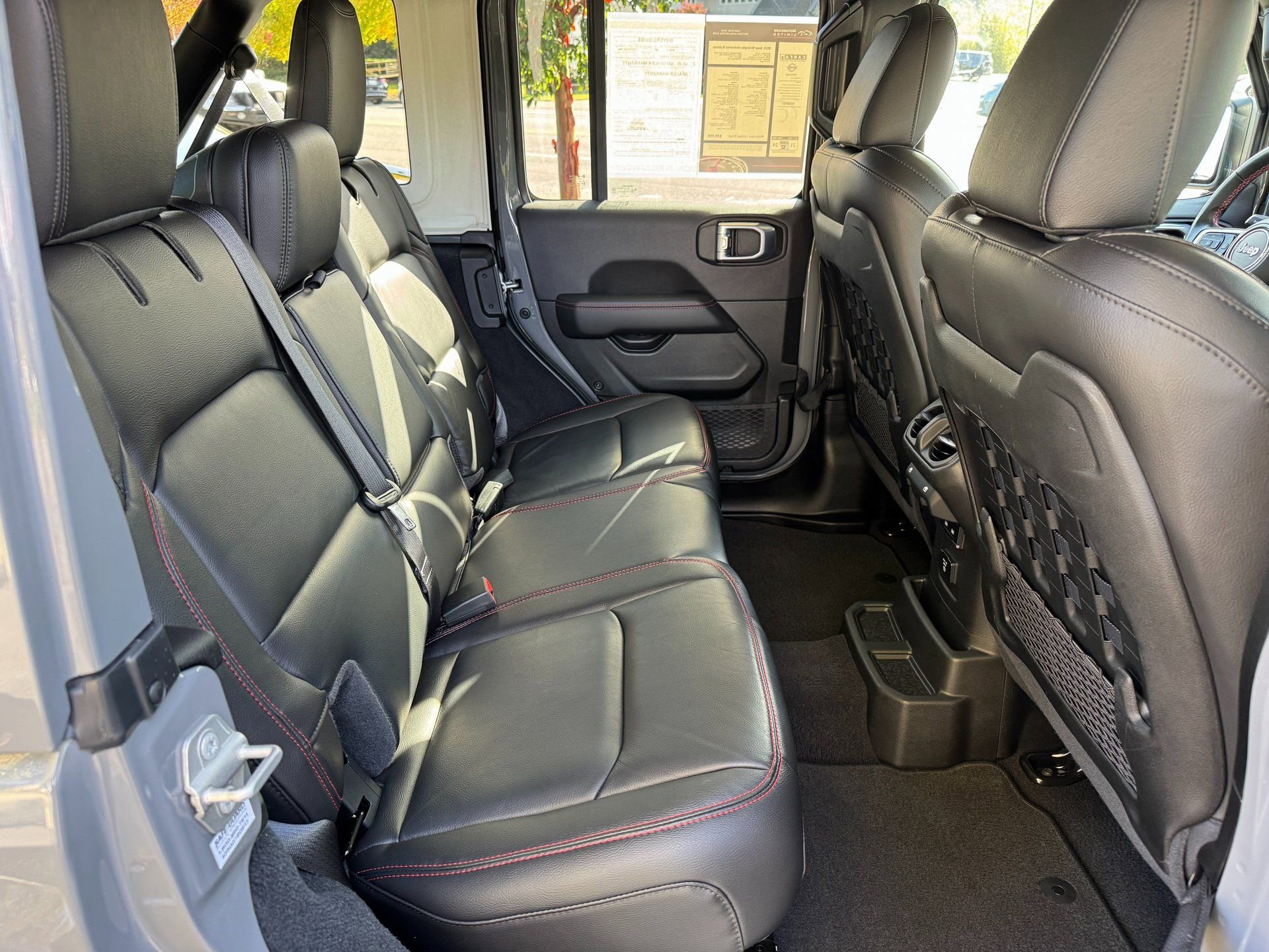 Used 2021 Jeep Wrangler Unlimited Rubicon w/ Uconnect 4C Nav & Sound Group AWD/4WD image 15