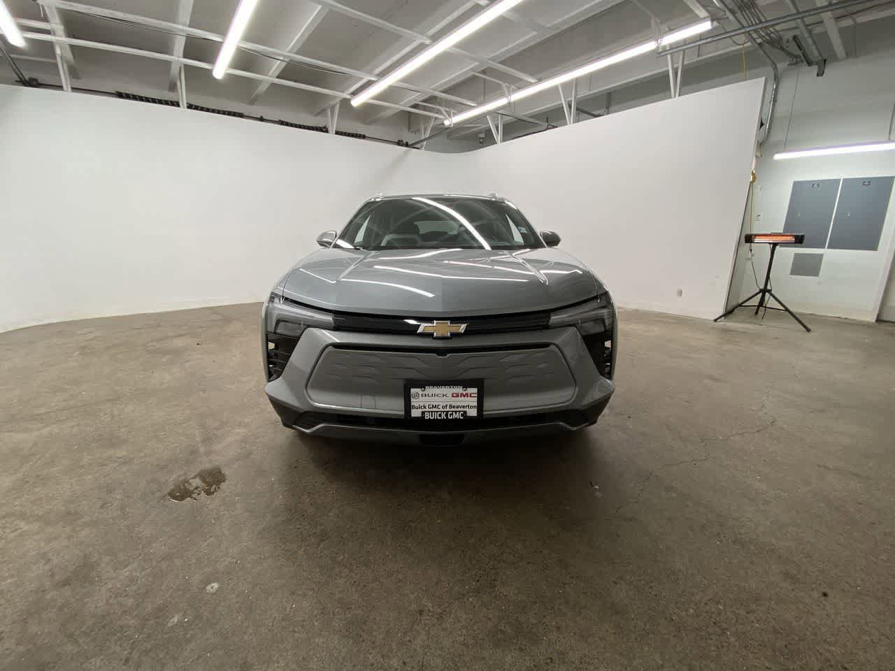 Used 2024 Chevrolet Blazer EV LT image 9