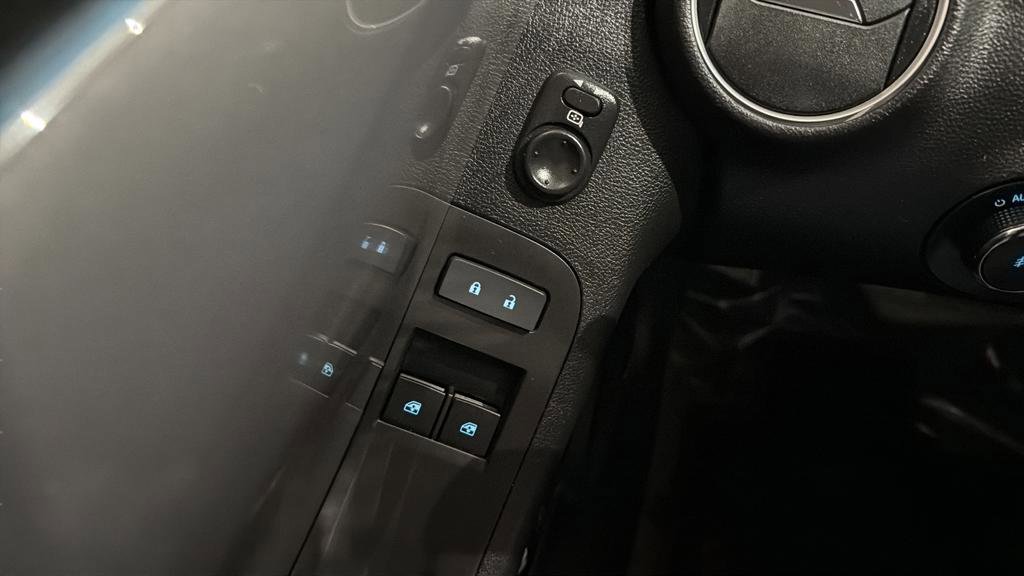 Used 2015 Chevrolet Camaro SS image 19