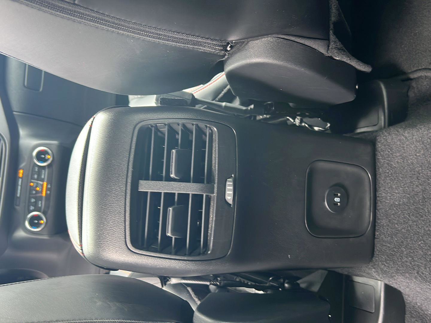 Used 2025 Ford Escape ST-Line image 29