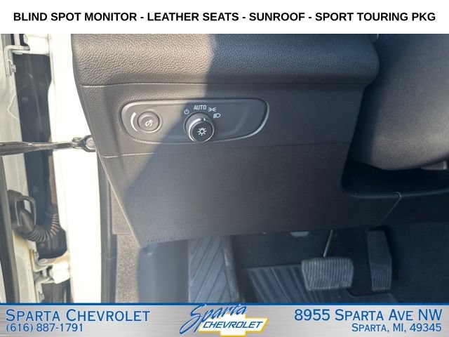 Used 2021 Buick Envision Essence w/ Sport Touring Package AWD/4WD image 16