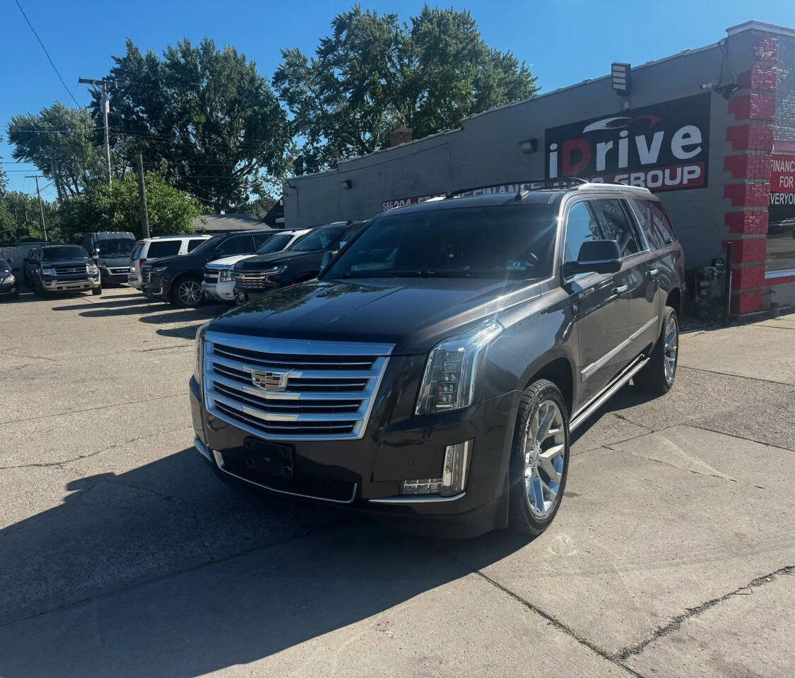 Used 2016 Cadillac Escalade ESV Platinum AWD/4WD image 1