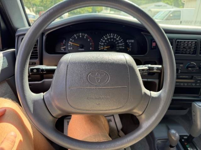 Used 1999 Toyota Tacoma 4x4 Xtracab V6 image 19