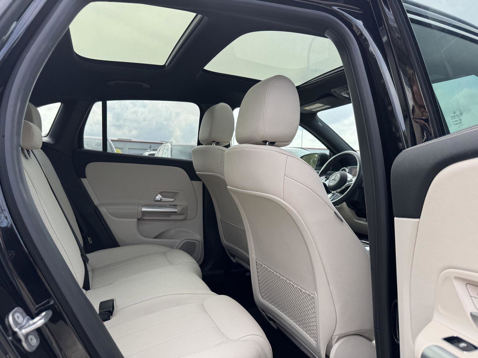 Certified 2025 Mercedes-Benz GLA 250 image 28