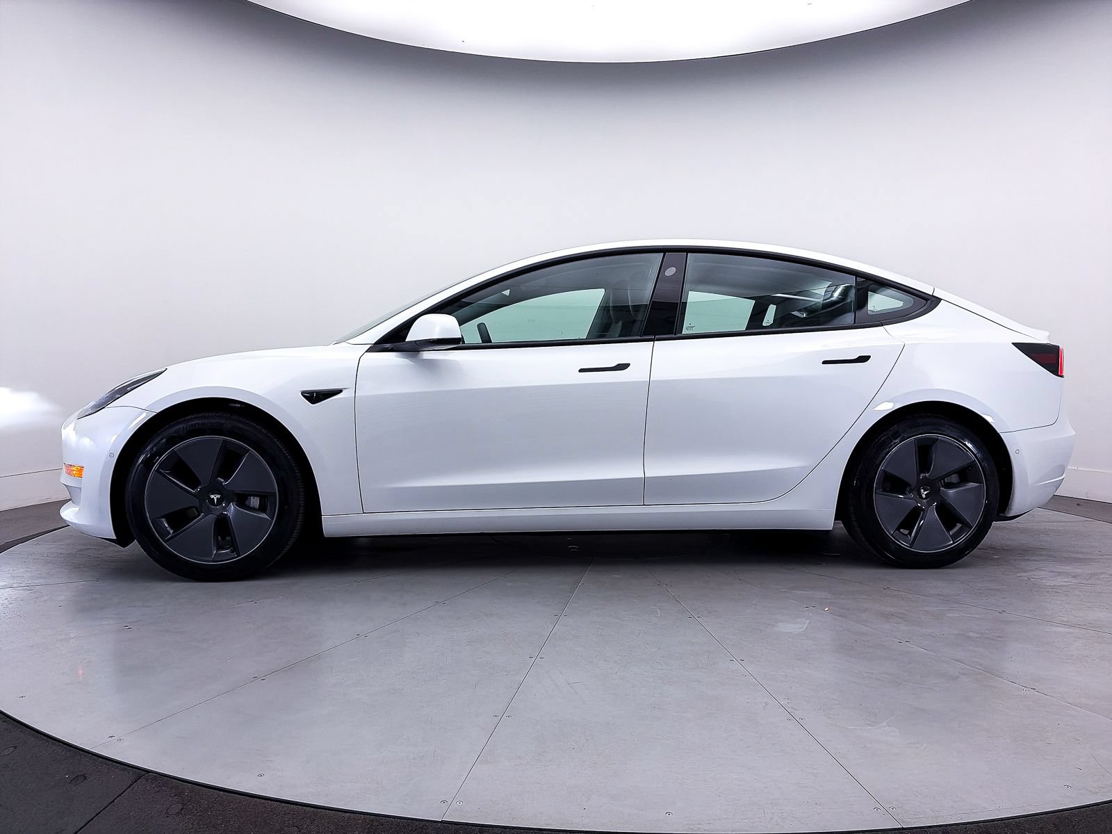 Used 2021 Tesla Model 3 Standard Range Plus RWD image 36