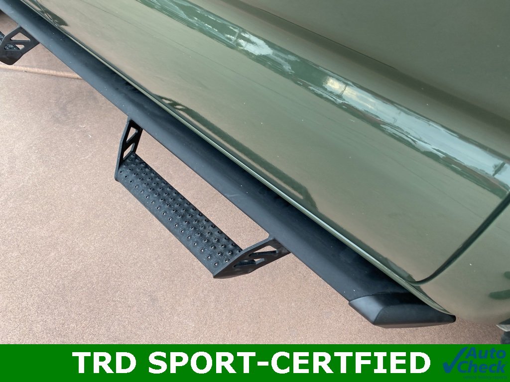 Used 2021 Toyota Tacoma TRD Sport w/ Technology Package image 16
