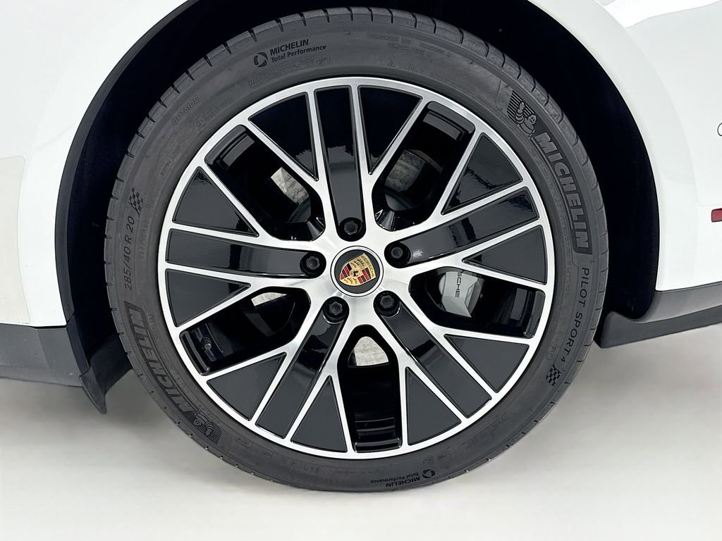 Certified 2020 Porsche Taycan 4S AWD/4WD image 33