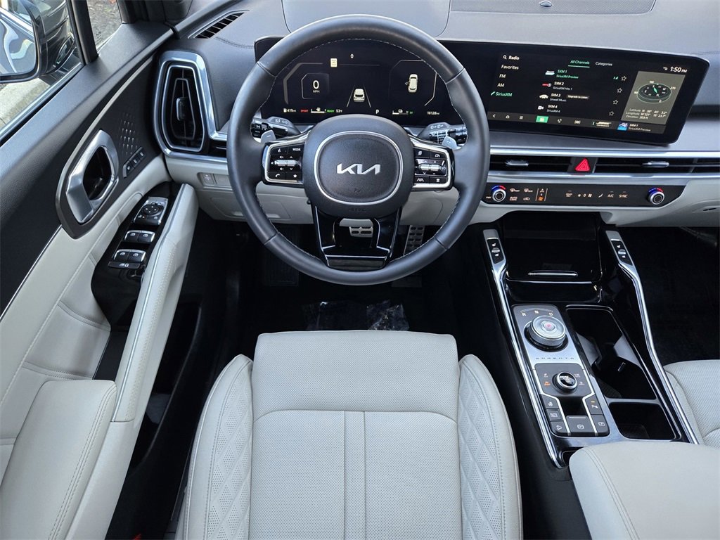 Used 2025 Kia Sorento SX Prestige image 11