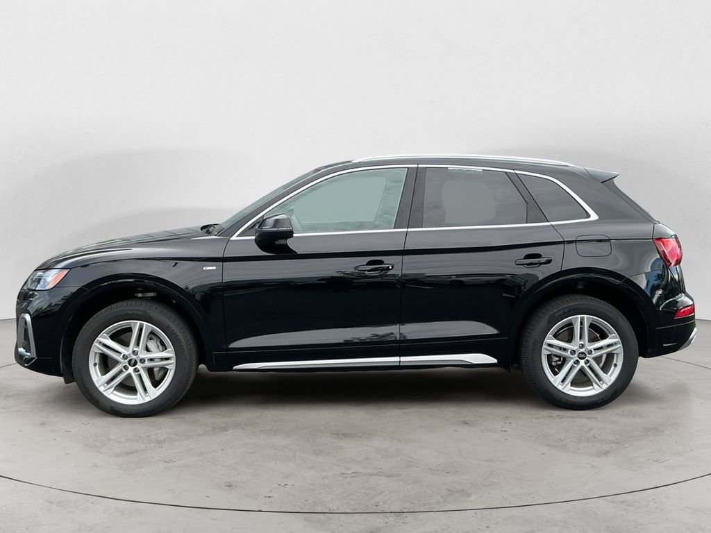Used 2024 Audi Q5 e Premium w/ Convenience Package AWD/4WD image 4