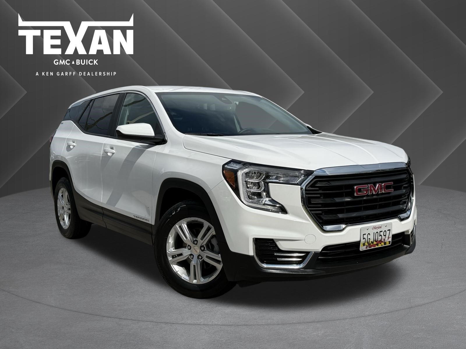 Used 2024 GMC Terrain SLE AWD/4WD image 1