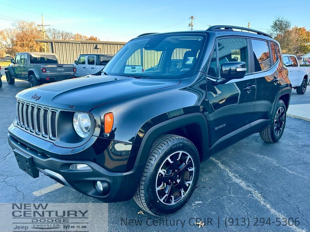 Used 2023 Jeep Renegade Latitude image 1