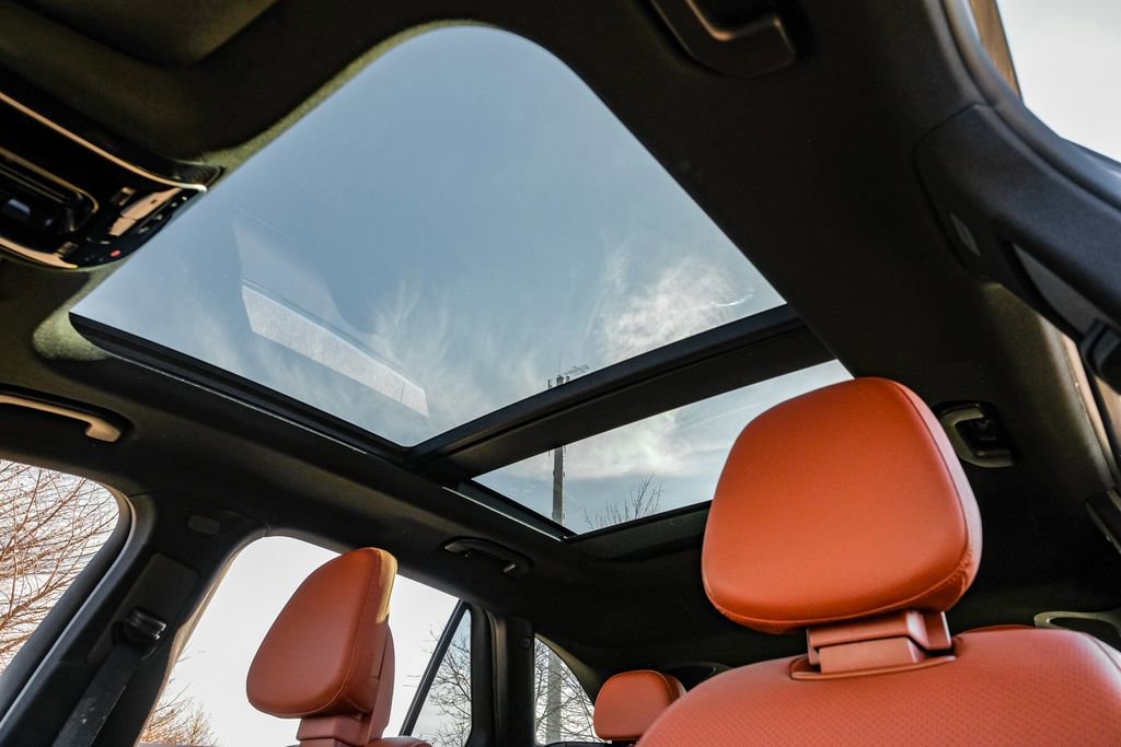 Used 2023 Mercedes-Benz GLC 300 GLC 300 image 7