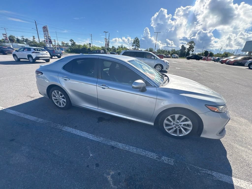 Used 2021 Toyota Camry LE FWD image 15
