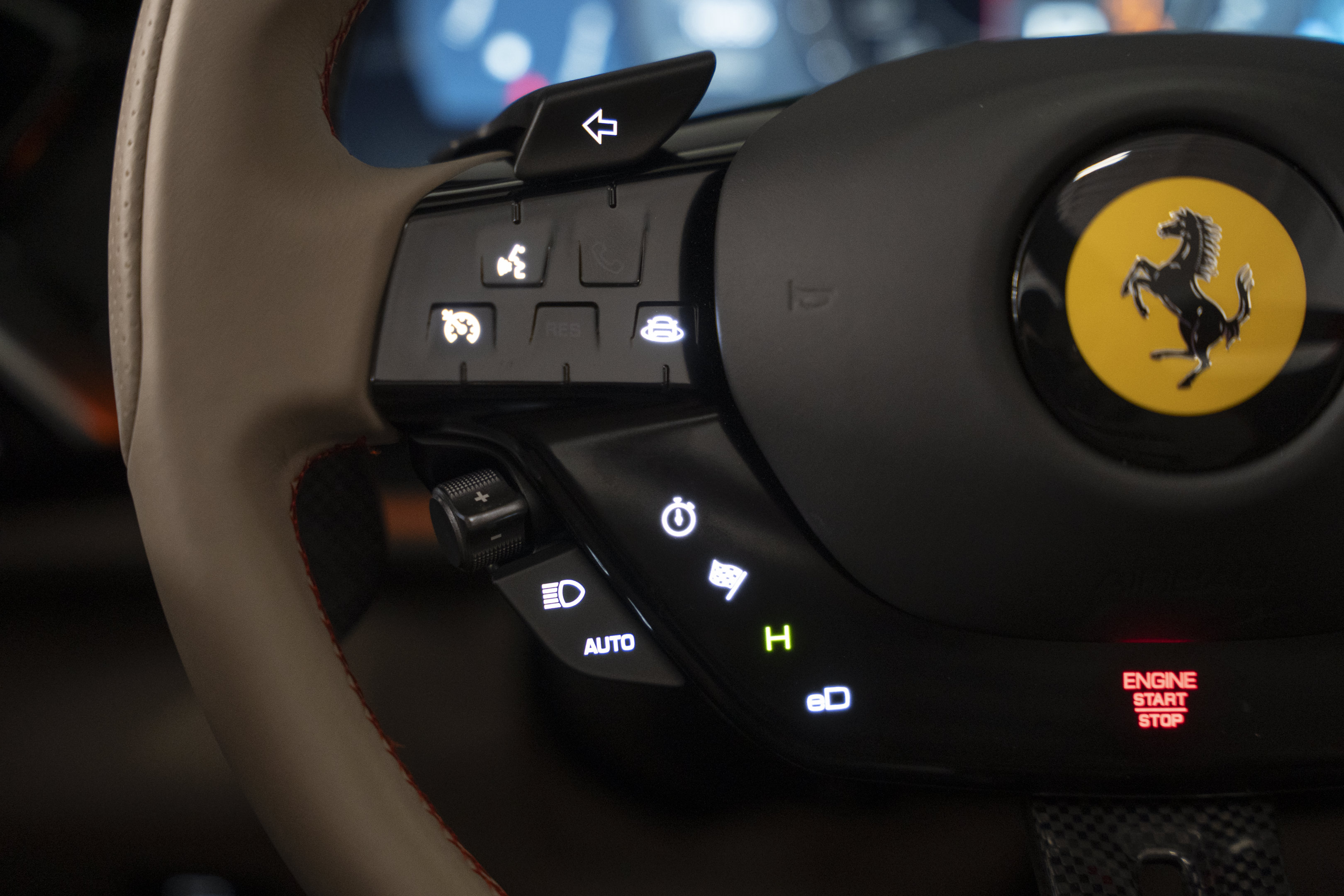 Used 2025 Ferrari 296 GTS RWD image 34