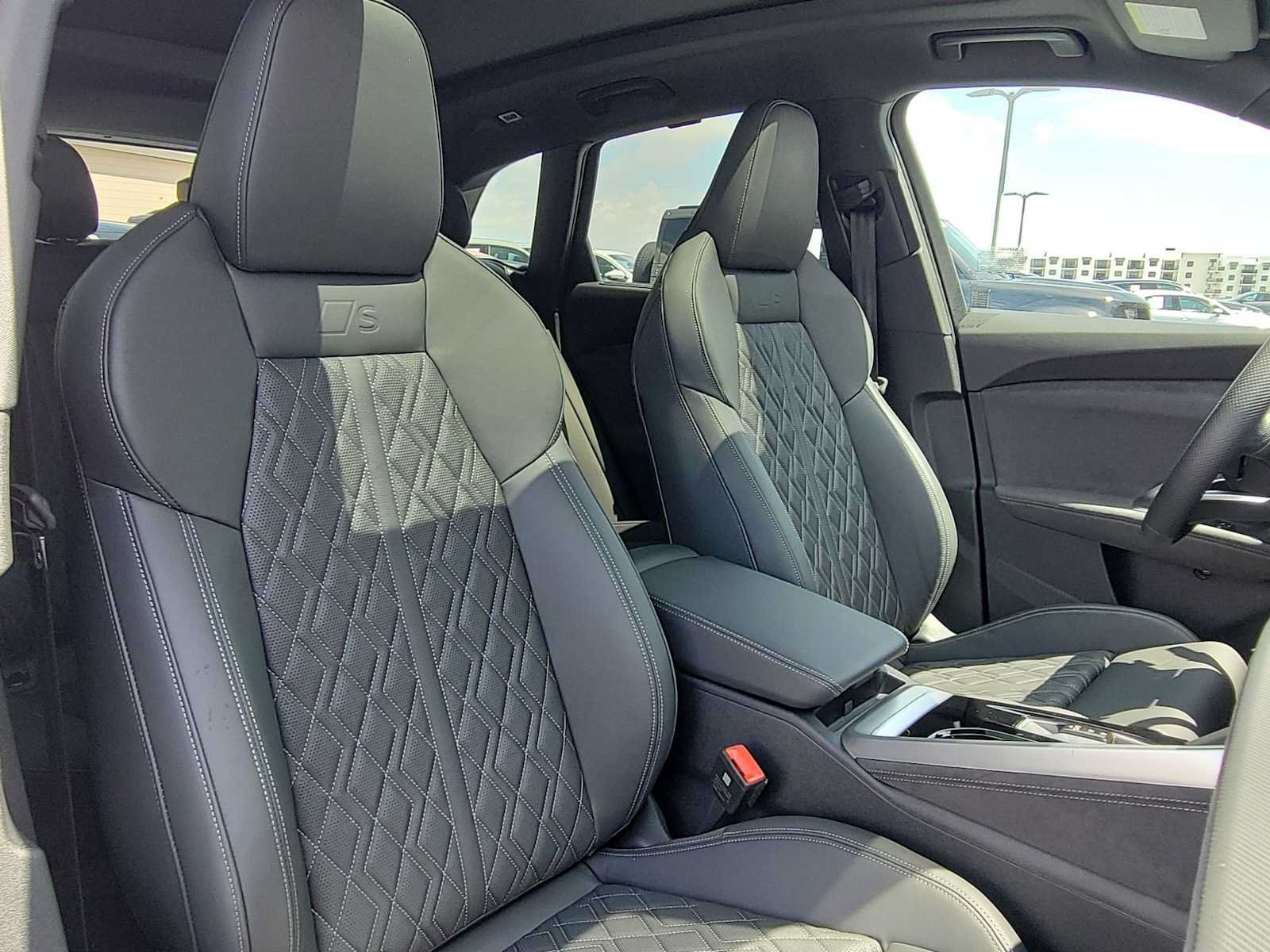 Certified 2025 Audi SQ5 Premium Plus AWD/4WD image 21