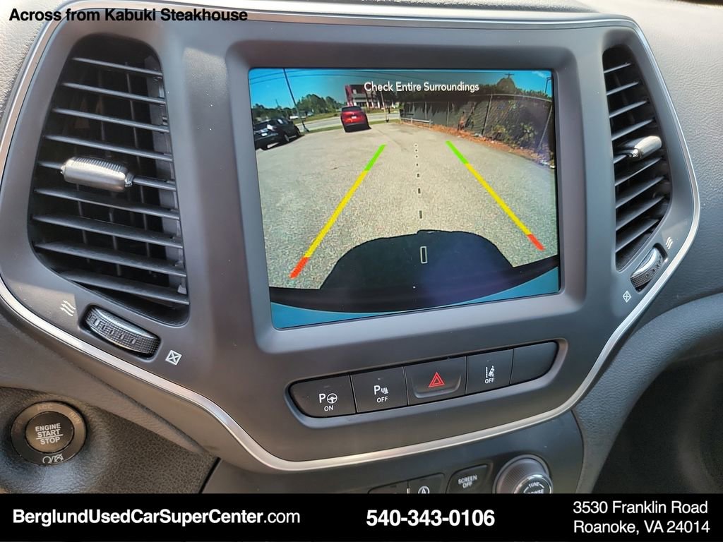 Used 2023 Jeep Cherokee Altitude Lux image 37
