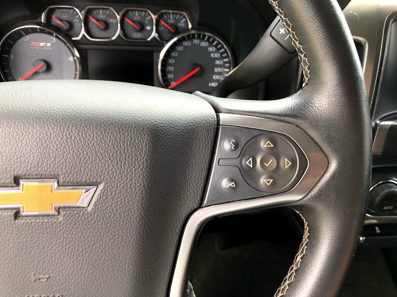 Used 2015 Chevrolet Silverado 2500 LT w/ Z71 Package, Off-Road image 30