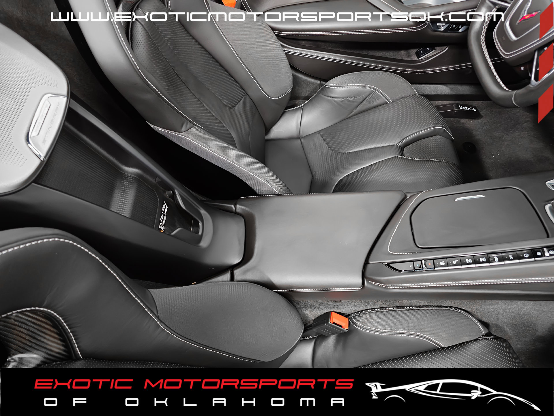Used 2024 Chevrolet Corvette Stingray Premium Conv w/ Z51 Performance Package RWD image 16